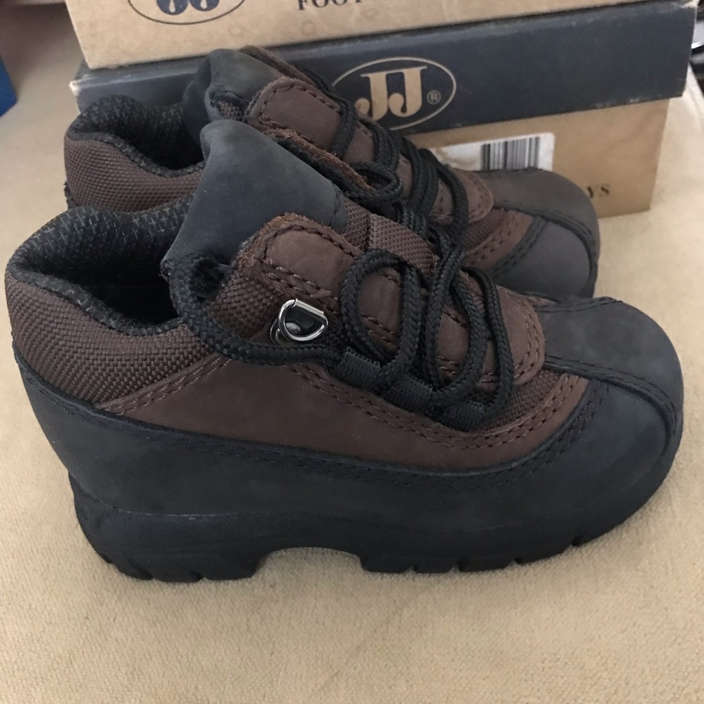 FINAL PRICE- Toddler Boots, Size 9, new.